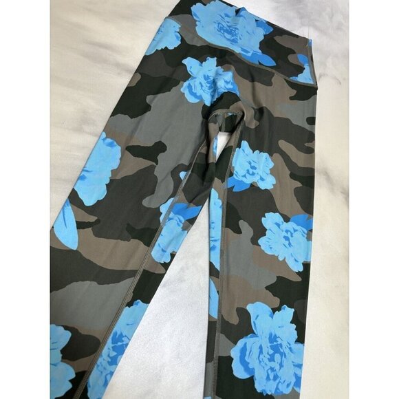 Aerie Offline Goals High Rise 7/8 Leggings Camo Floral Blue size Small NWOT - Picture 3 of 10